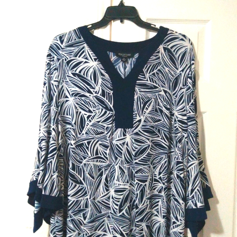 Perception  women plus size ( 3X ) navy/white long sleeve v neck midi dress Nwt